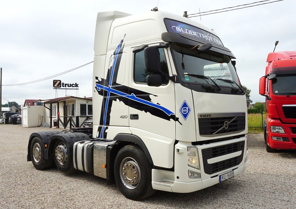 Lastwagen Volvo 13 62 R