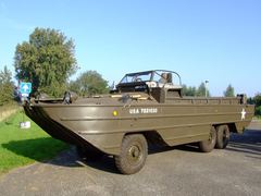 GMC DUK W 353