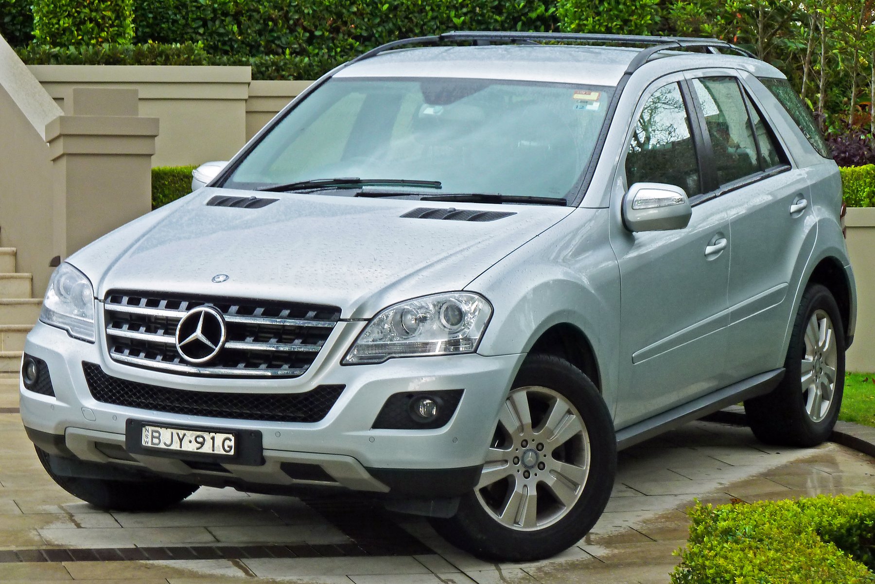Van Mercedes Benz ML280