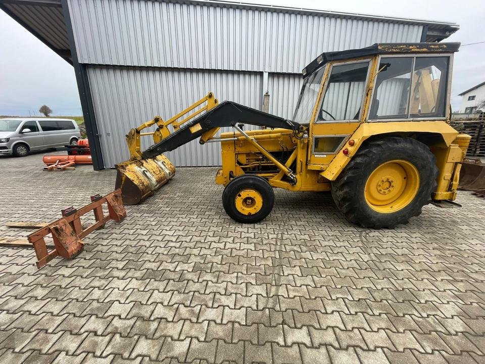 Excavator Massey Ferguson 50B