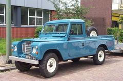 Land Rover 109PICKUP