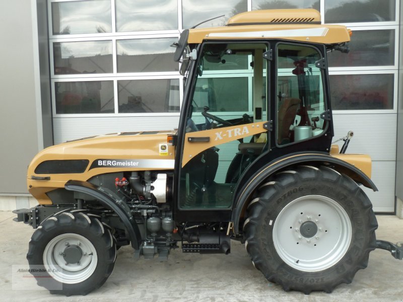 Tractor Bergmeister 1064