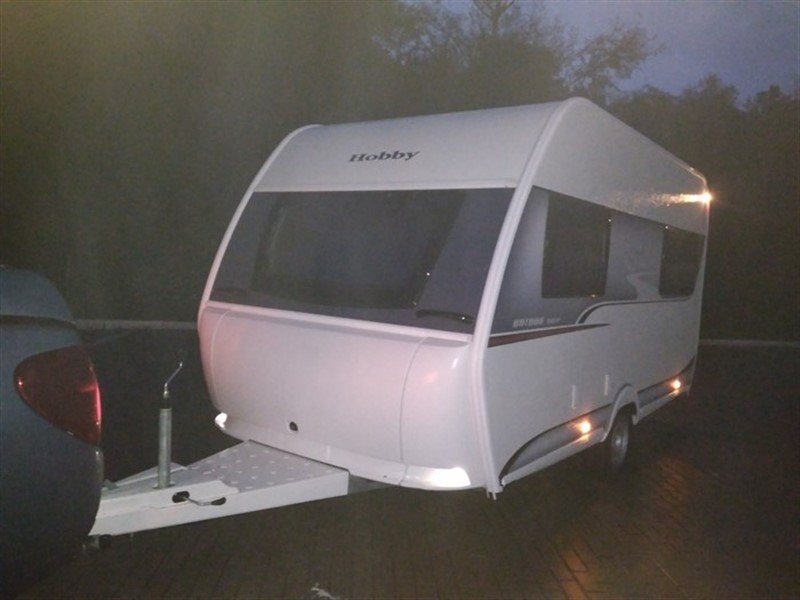 Anhänger HOBBY 390 SF