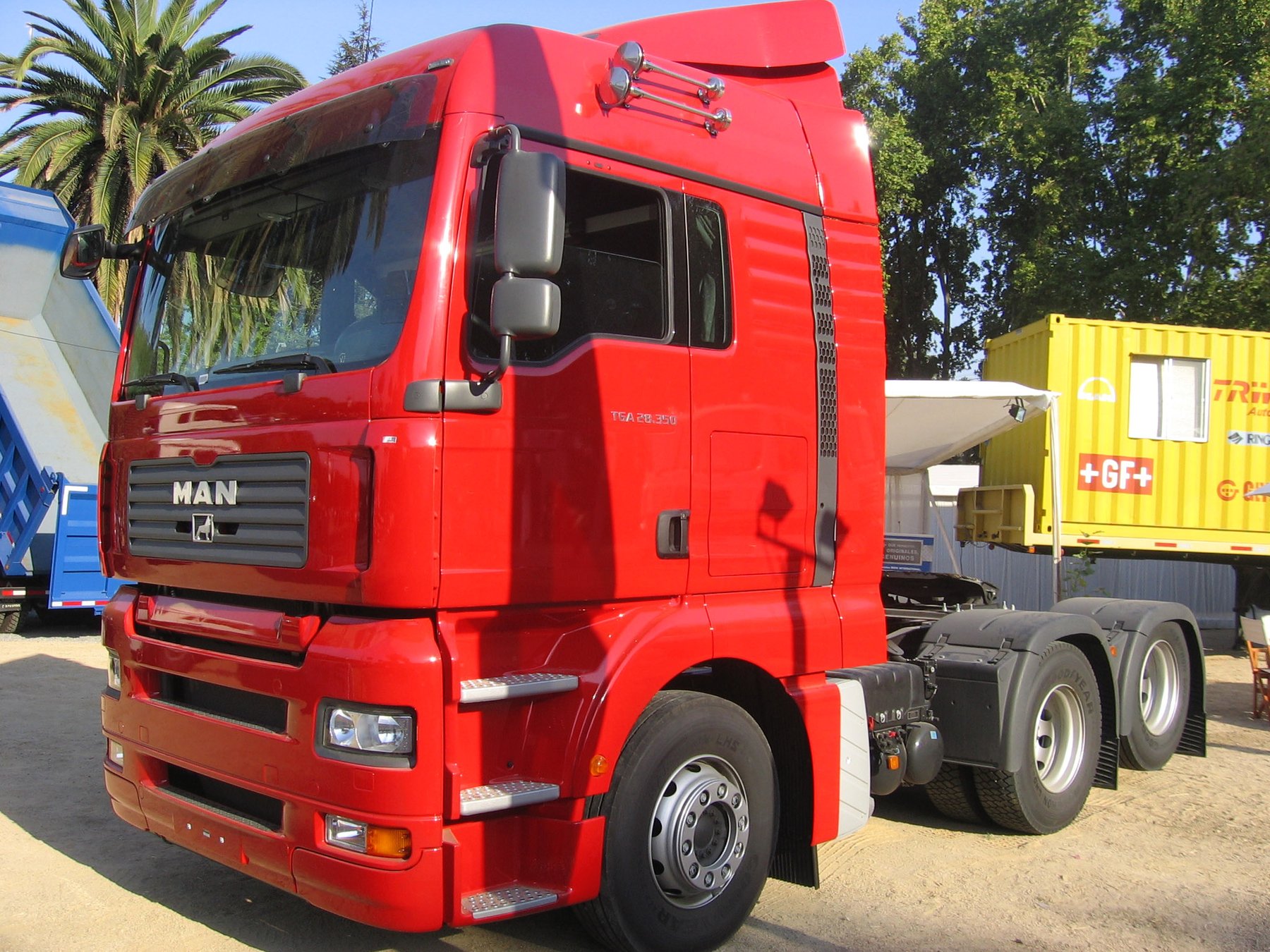Truck MAN TGA 26.440 6X4H-2 BL