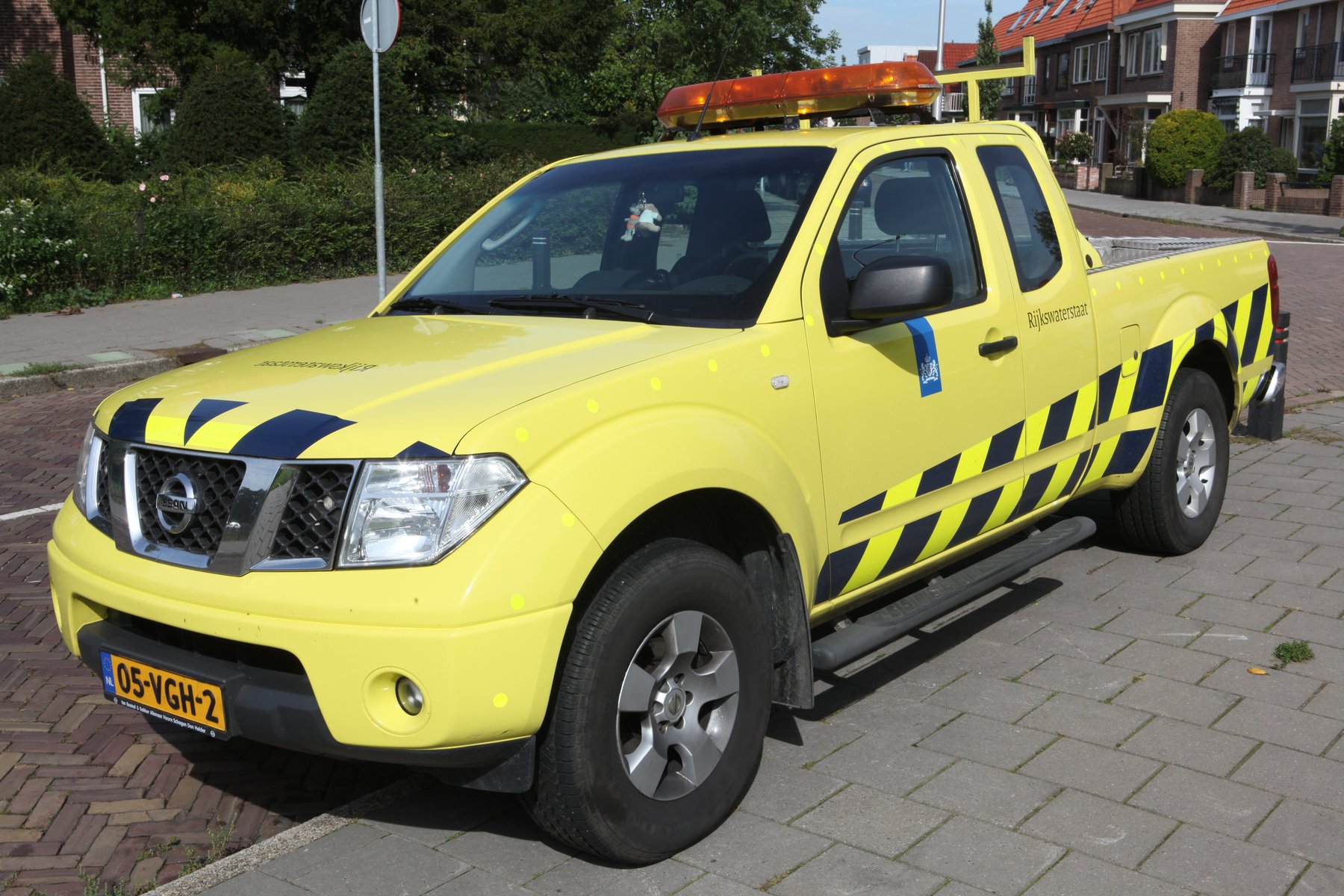 Van Nissan KING CAB 4WD