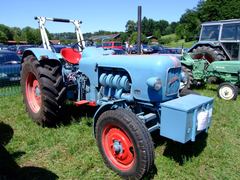 Eicher EM 600