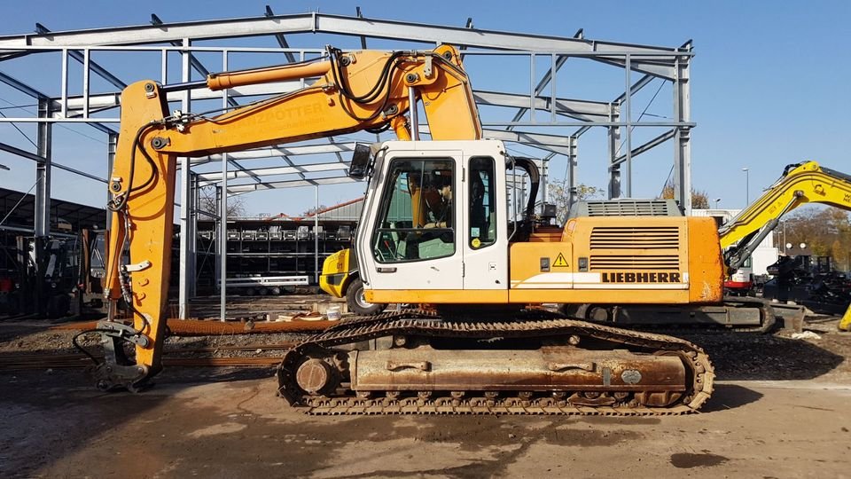 Excavator Liebherr R924B