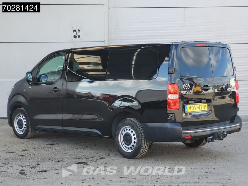 Van Toyota 2.5 D4-D 100 DUBBELE CABINE