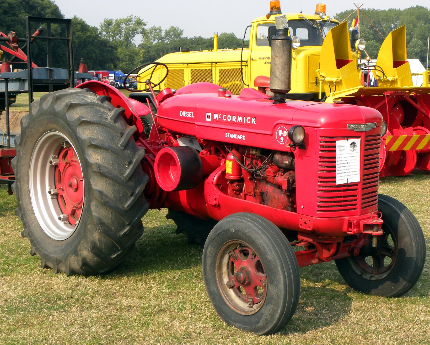 Tractor Mc Cormick International 523