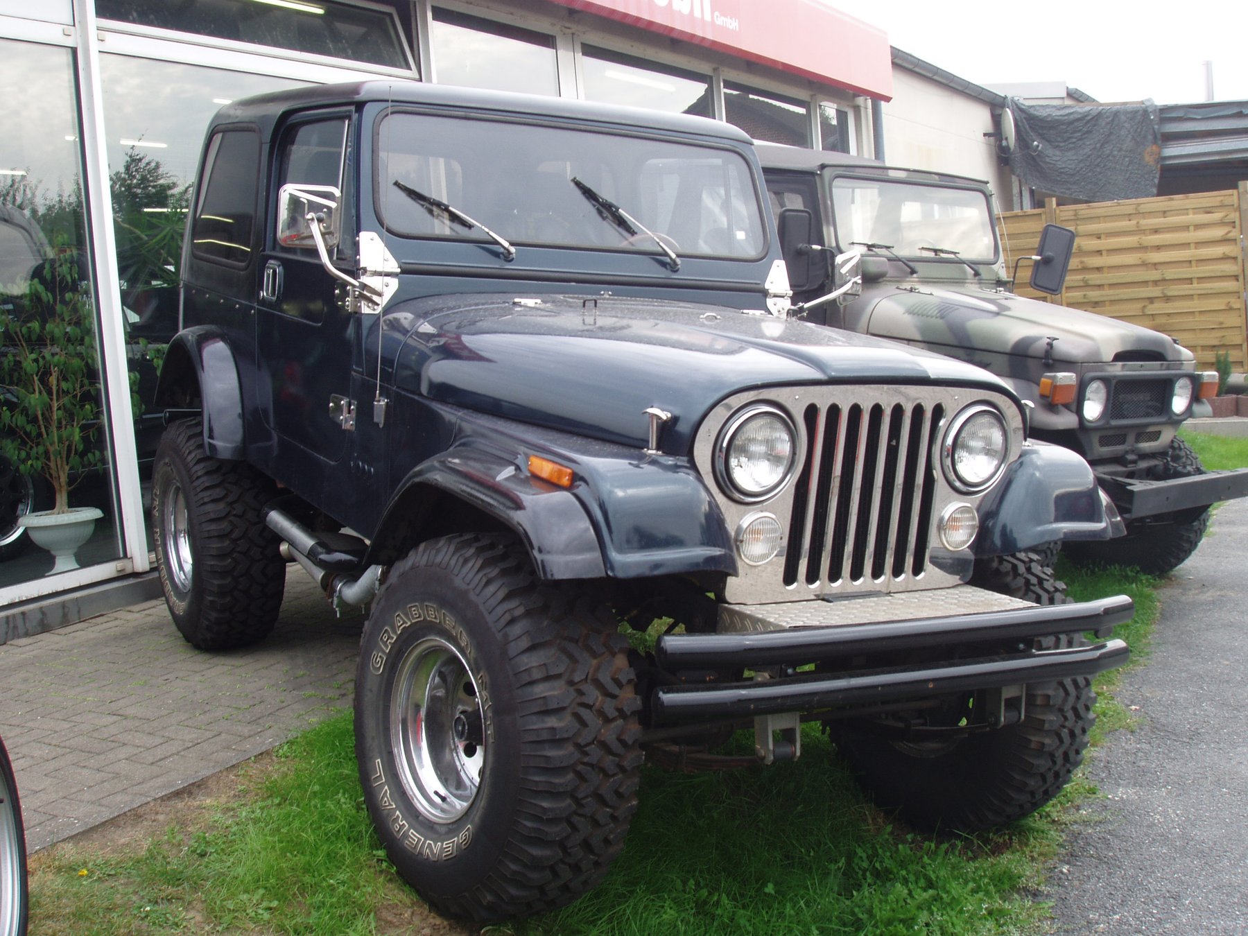 Van Jeep CJ 7 JENEGADE