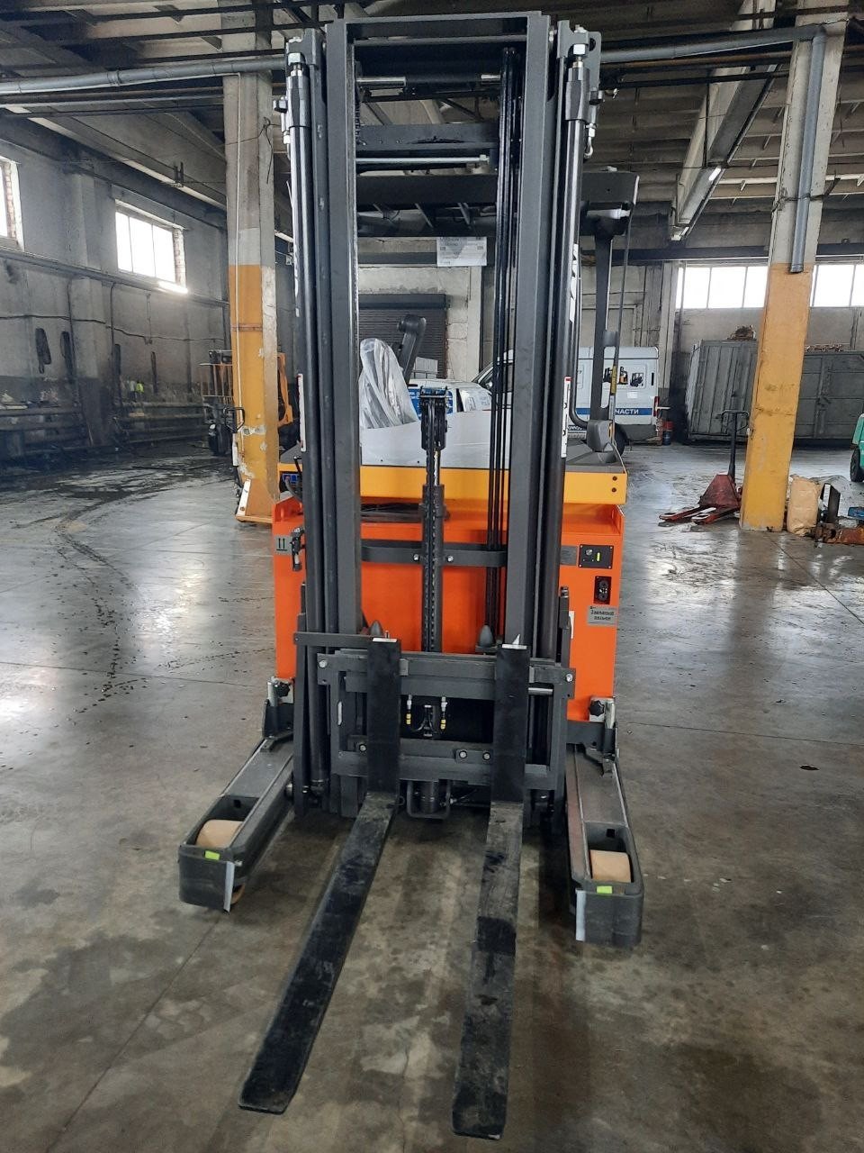 Schubmaststapler TCM RTM200