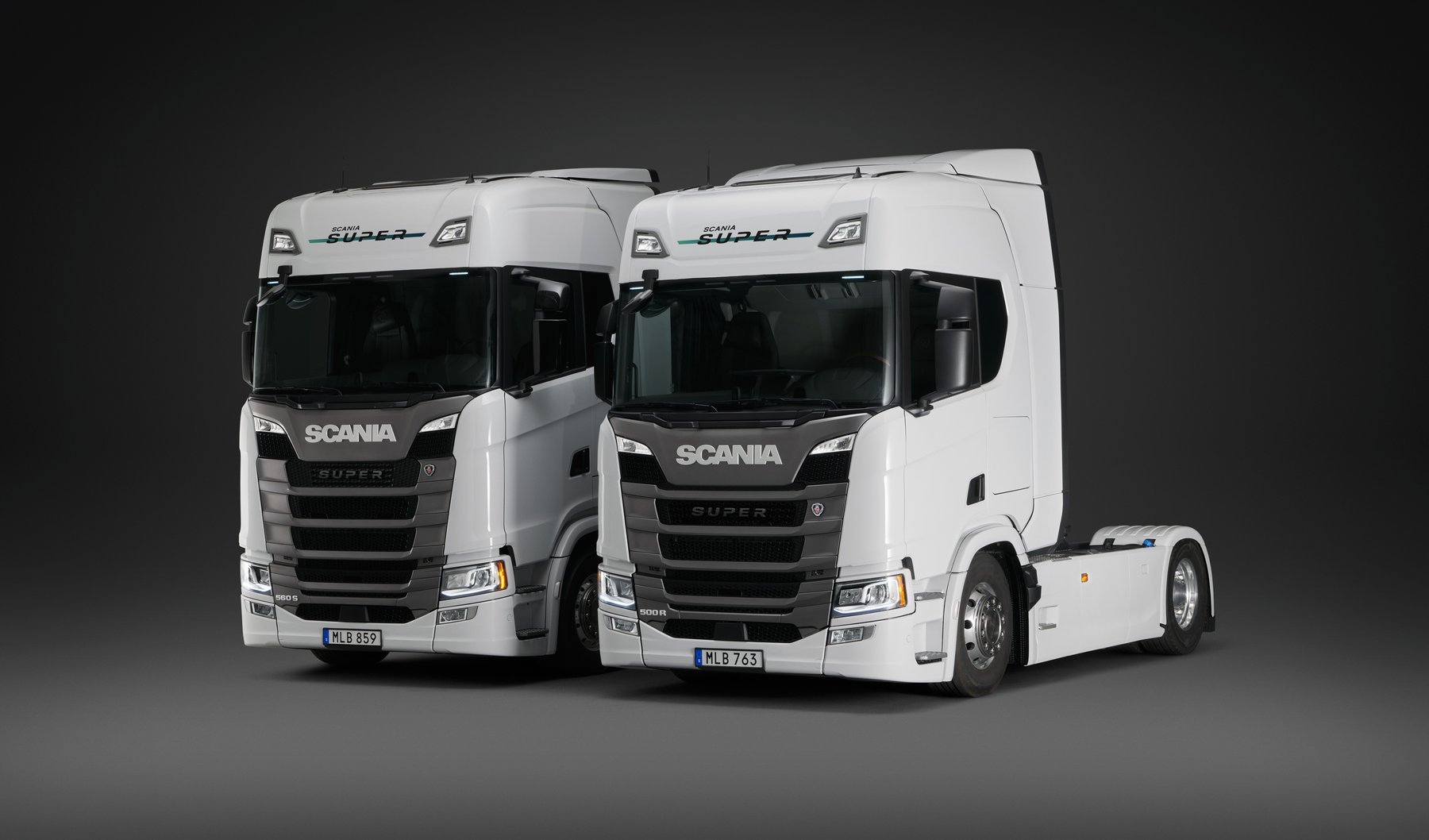 Truck Scania 560 CB 8X2/4 HNA