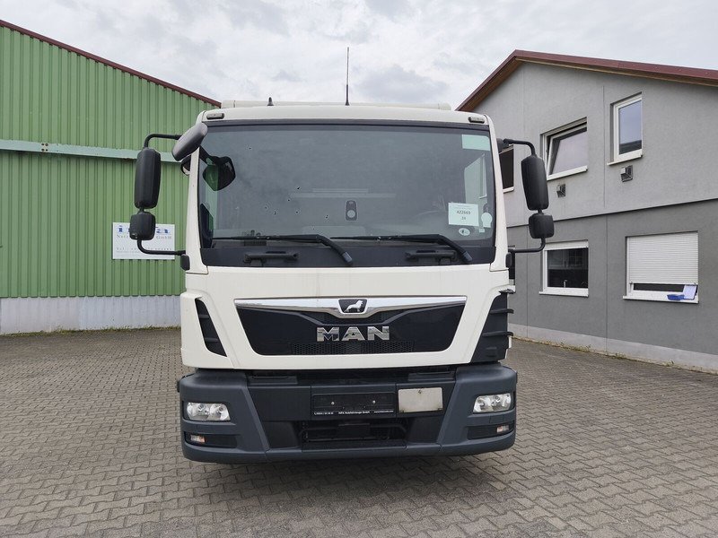 Truck MAN TGL 8.190 4X2BL