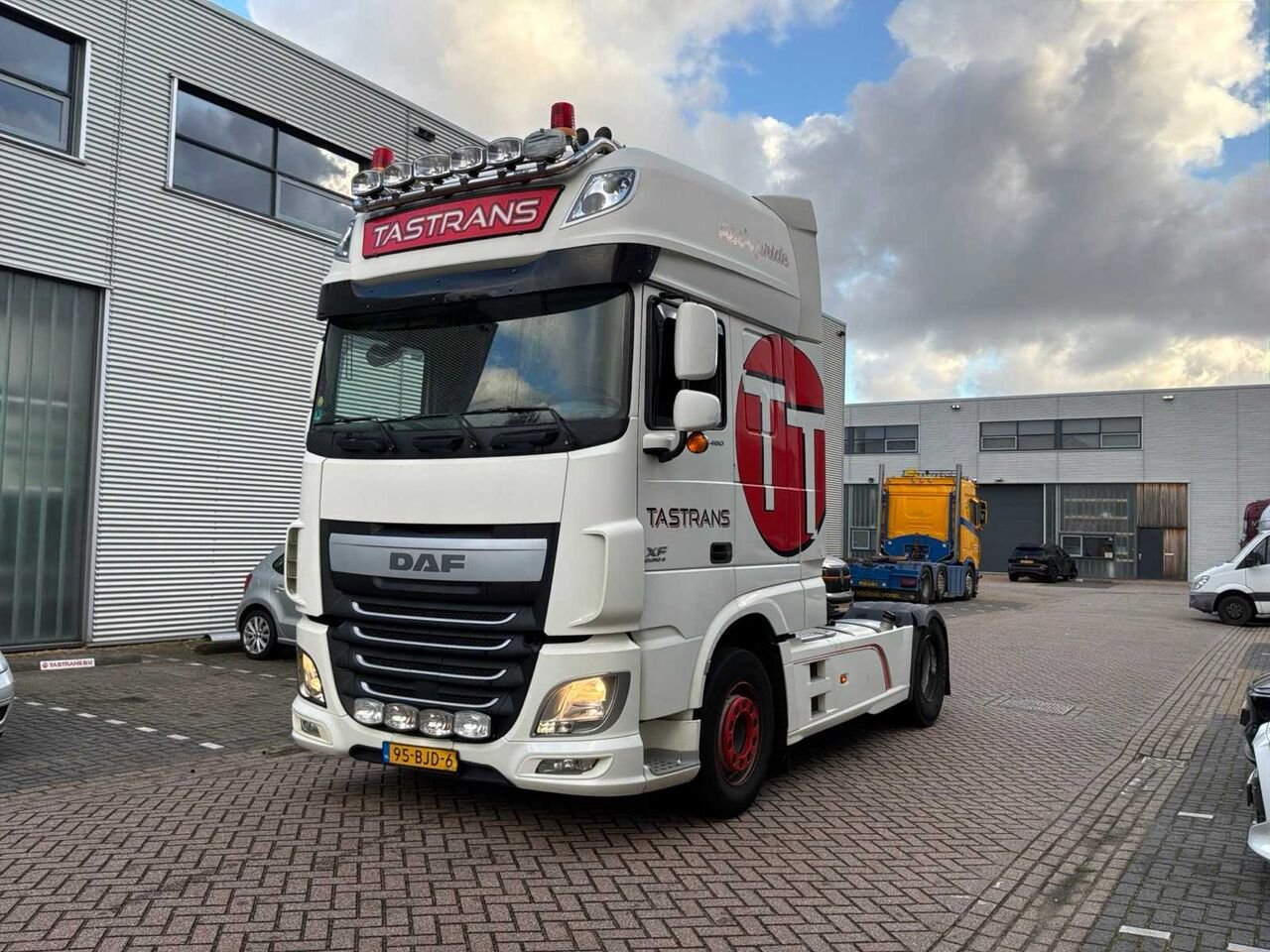 Lastwagen Volvo FL609-FL6L42R/460