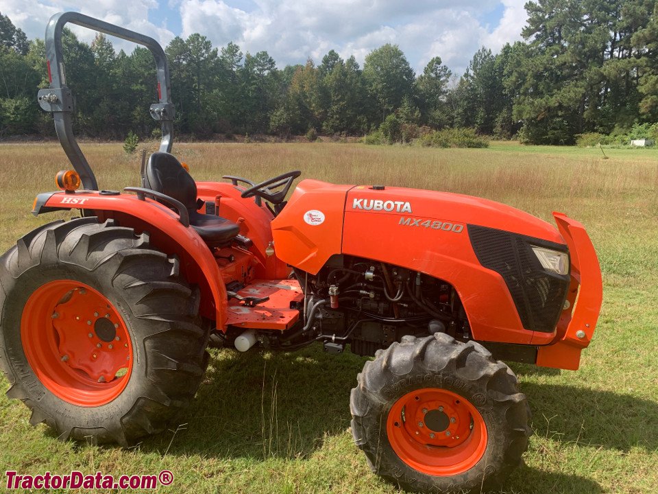 Kubota M4800SU
