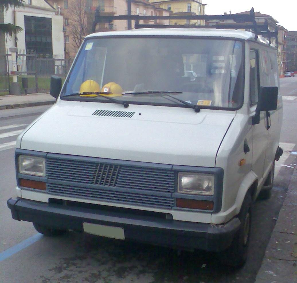 Lastwagen Fiat THEAULT FIRST'EO