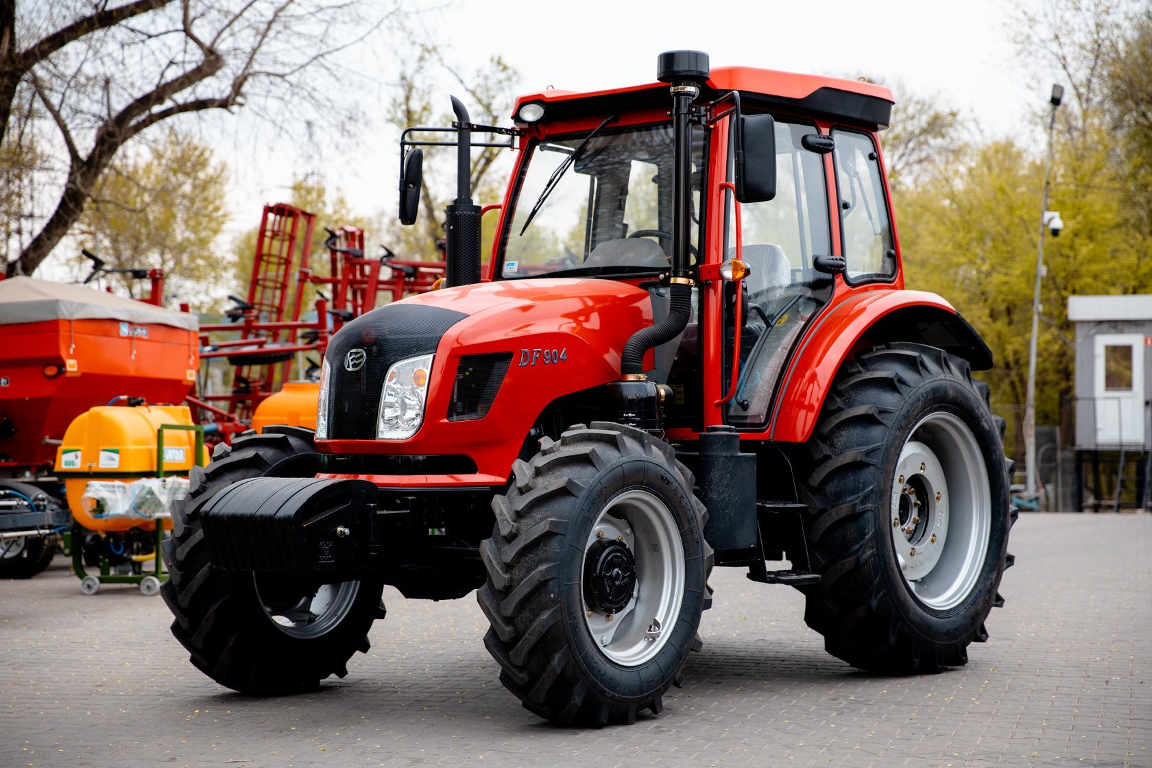 Tractor Dongfeng Dong Feng DF-904