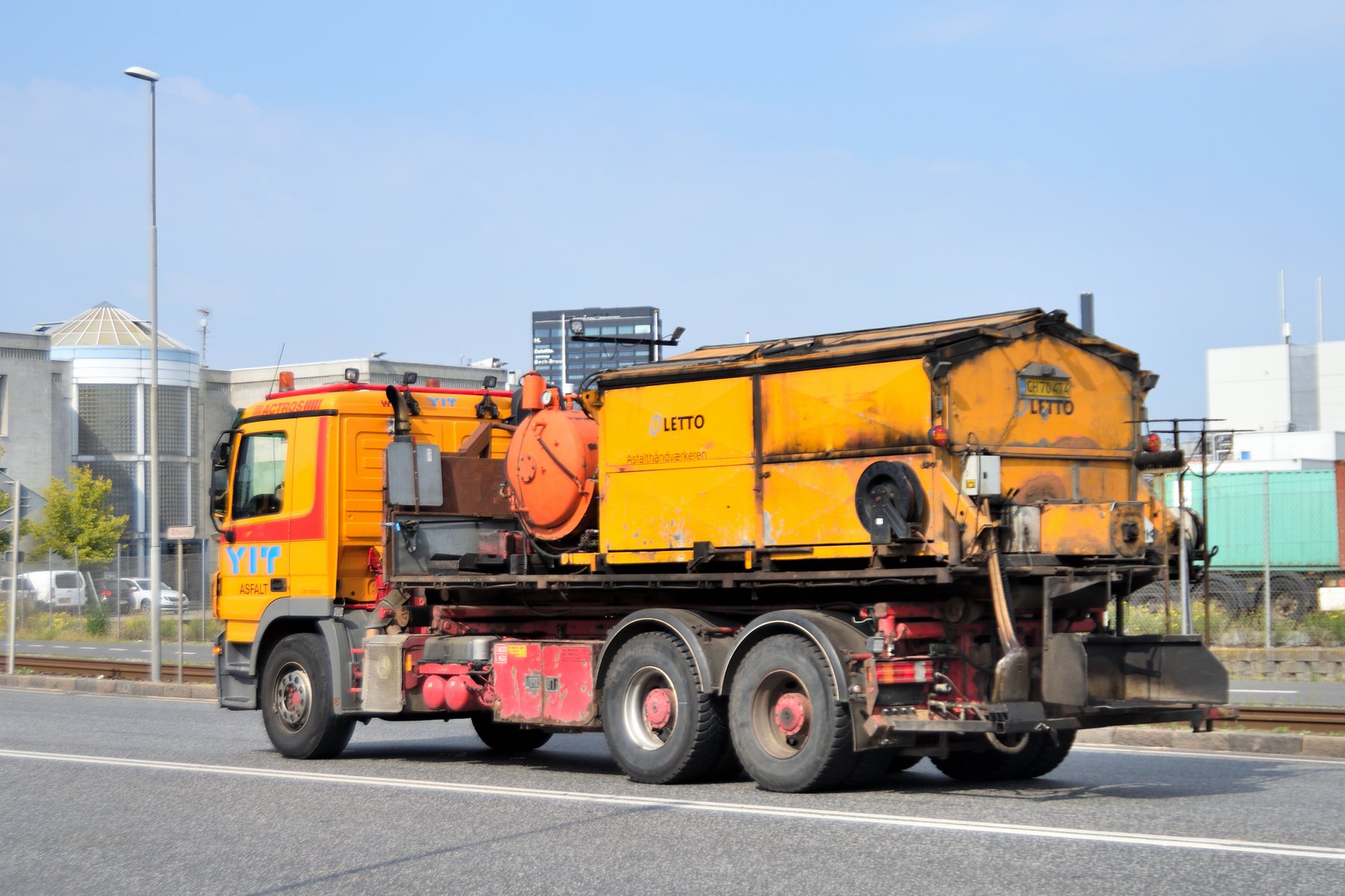Truck Mercedes Benz Actros 2643