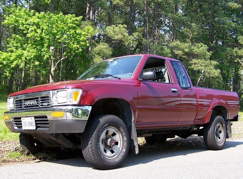 Van Toyota HI-LUX SR5