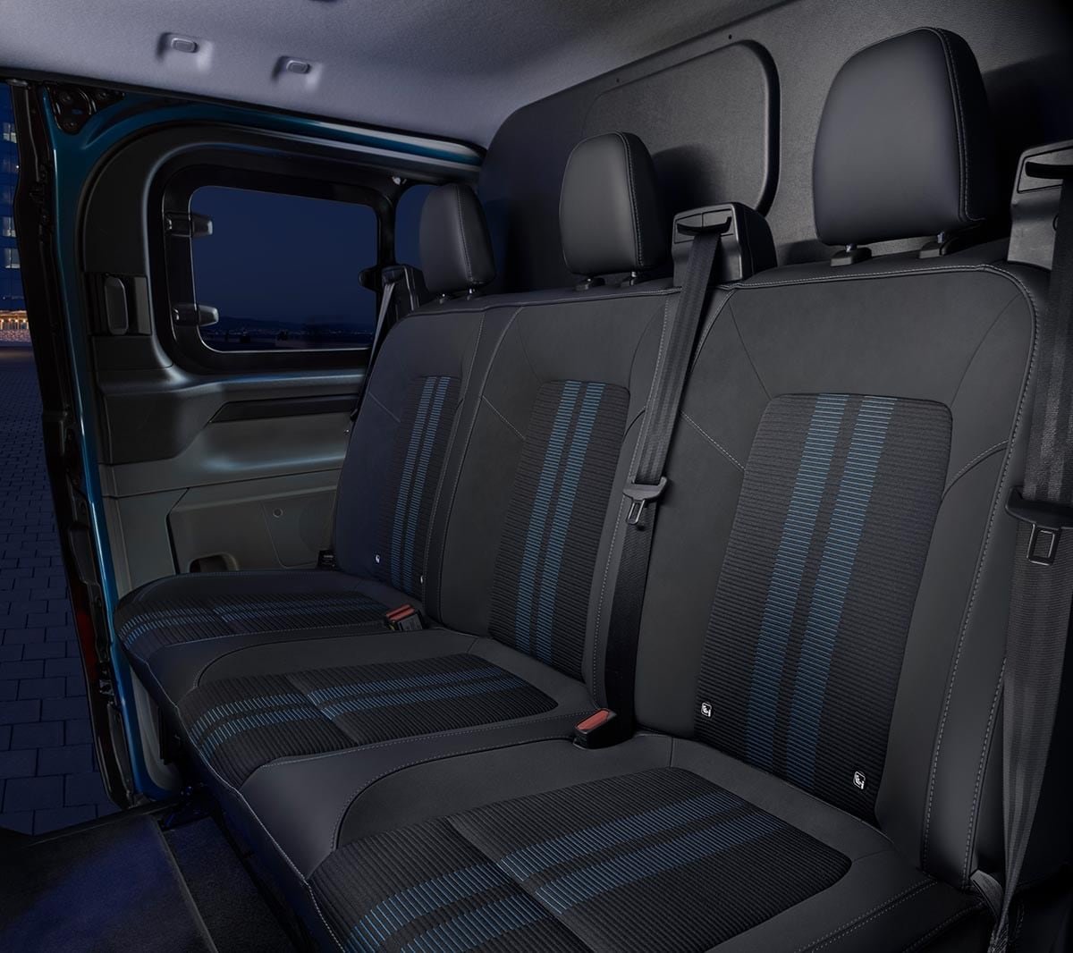 Van Ford TRANSIT 100 T350L-DOUBLE CAB