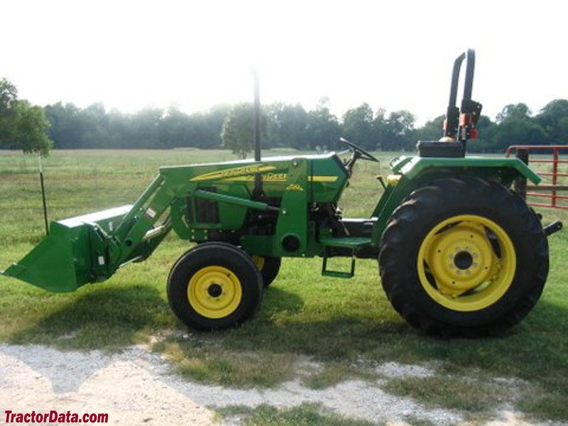 John Deere 5203