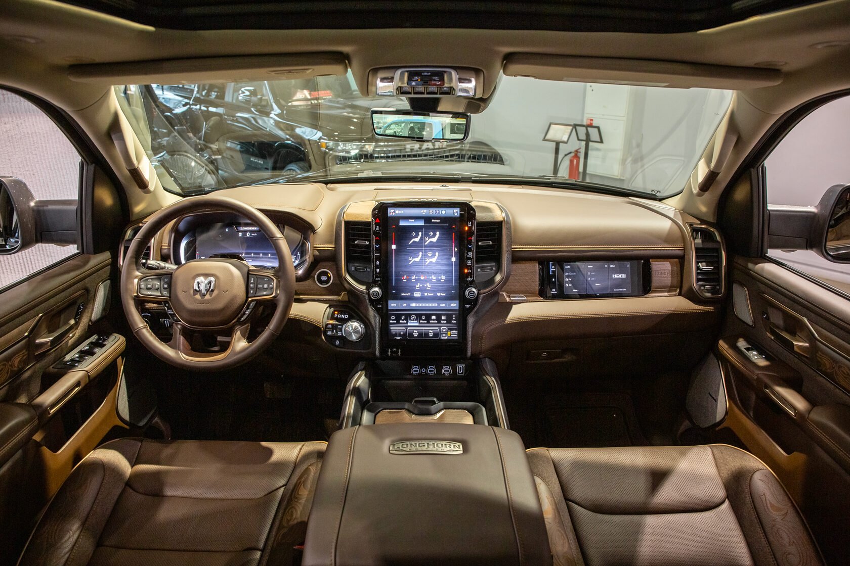 Transporter Ram RAM 1500 LONGHORN E-TORGUE