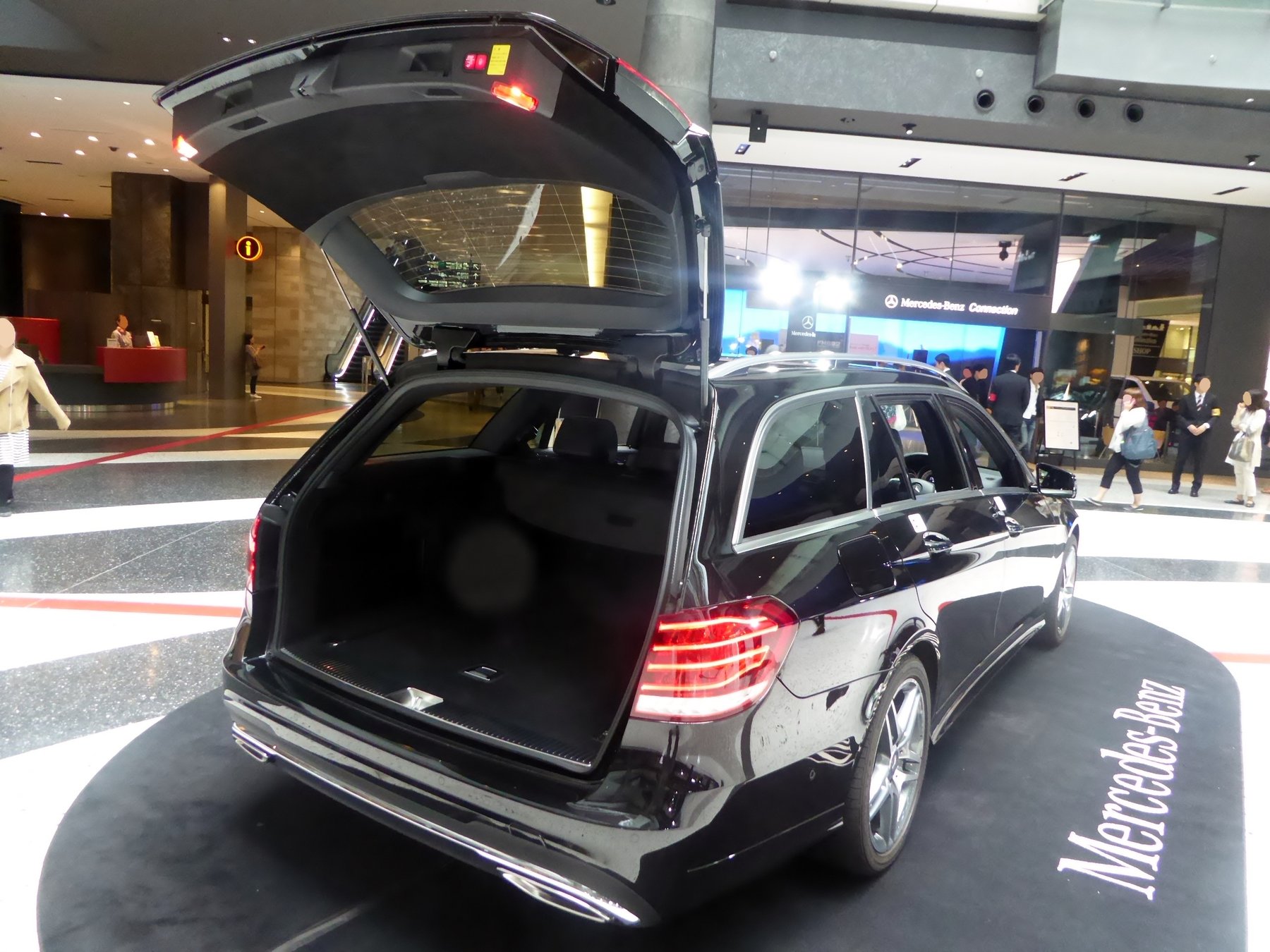 Van Mercedes Benz E 220 BLUETEC
