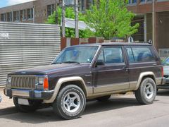 Jeep CHEROKEE 4.0I SE AUT. HR