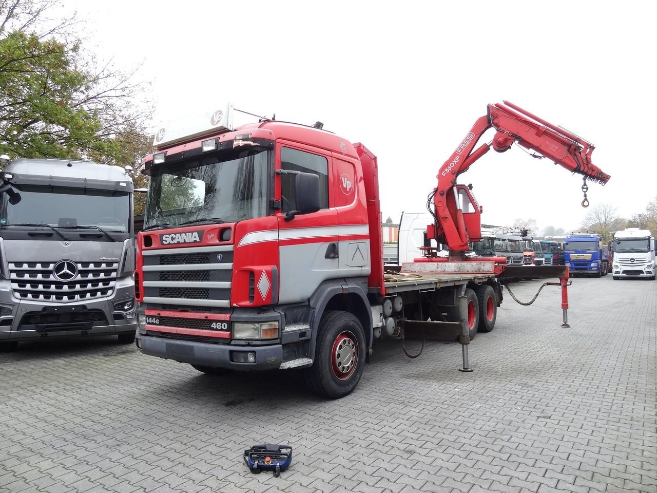 Truck Scania 144 GB -6X4/470+145
