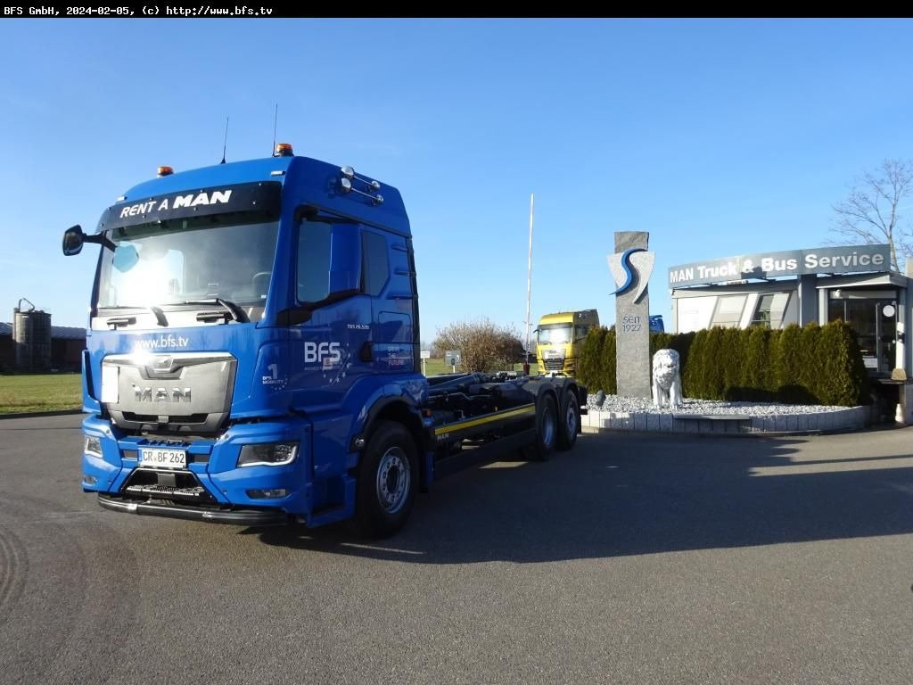 Truck MAN 26.520 6x4H-4 BL CH