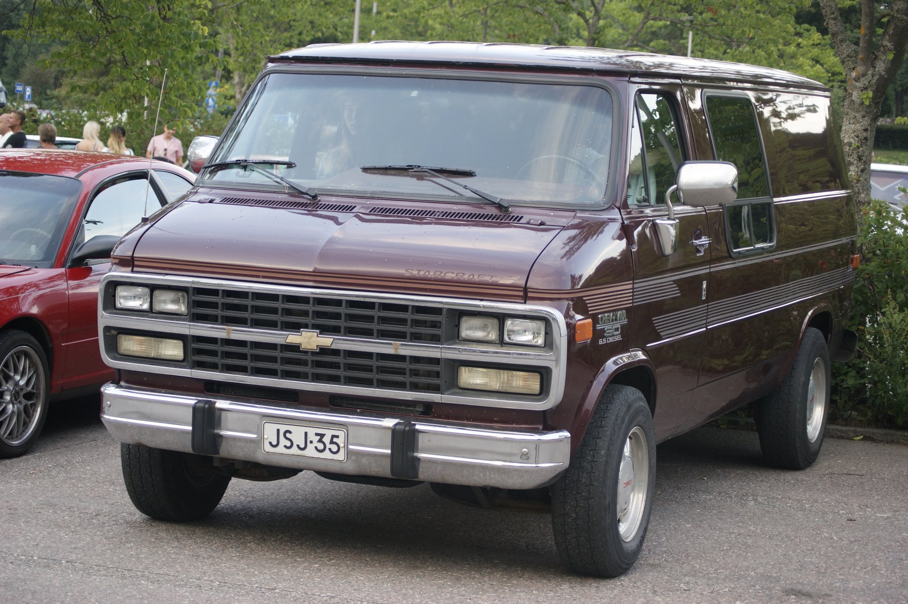Van Chevrolet CG21405 CHEVY VAN