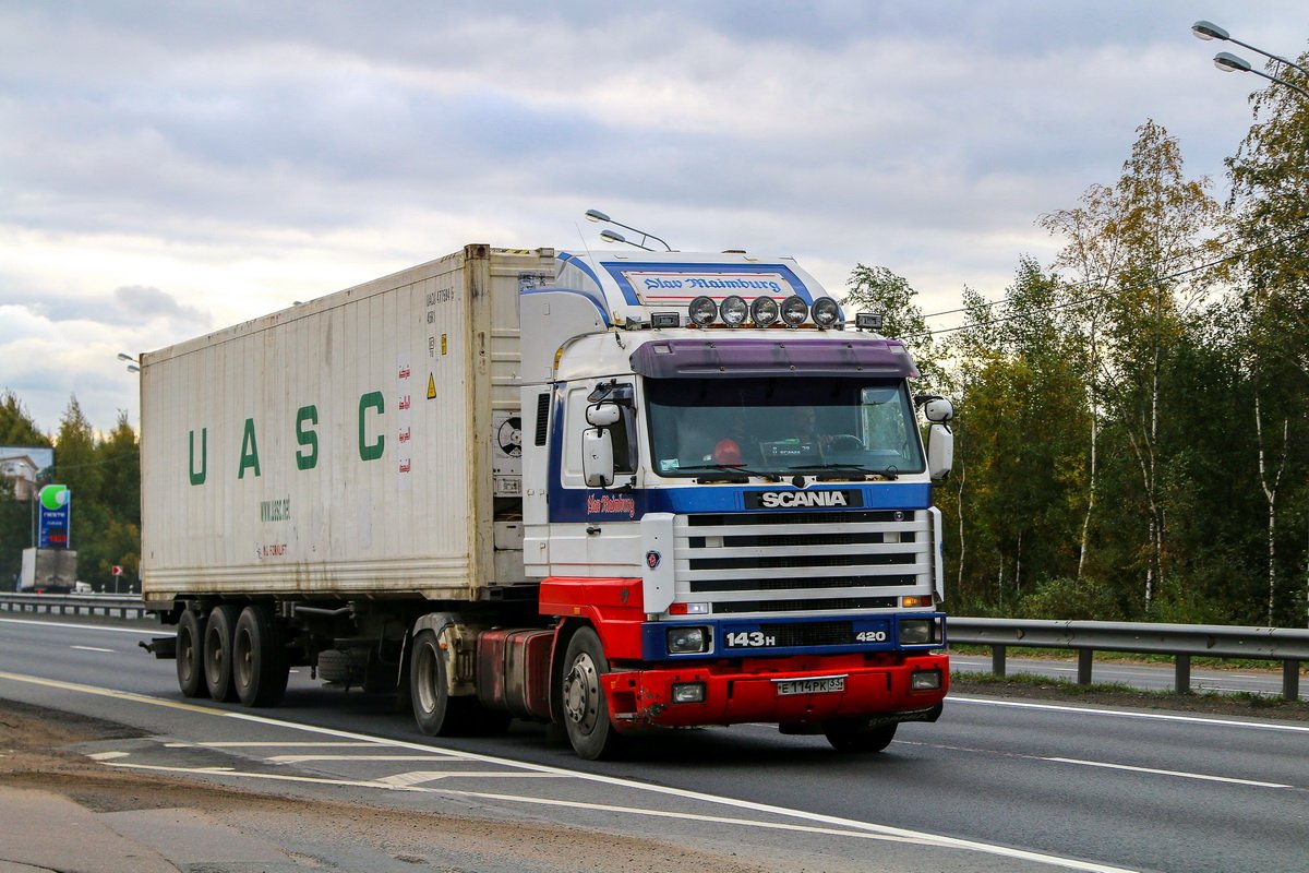 Lastwagen Scania R 143H 8X2