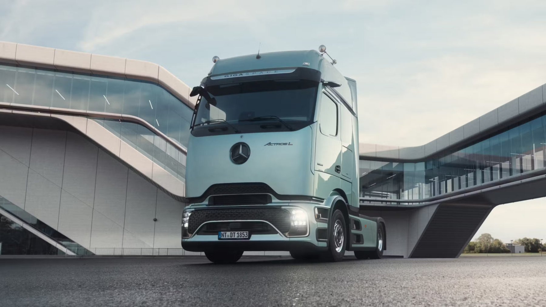 Truck Mercedes Benz MKD71-M-E