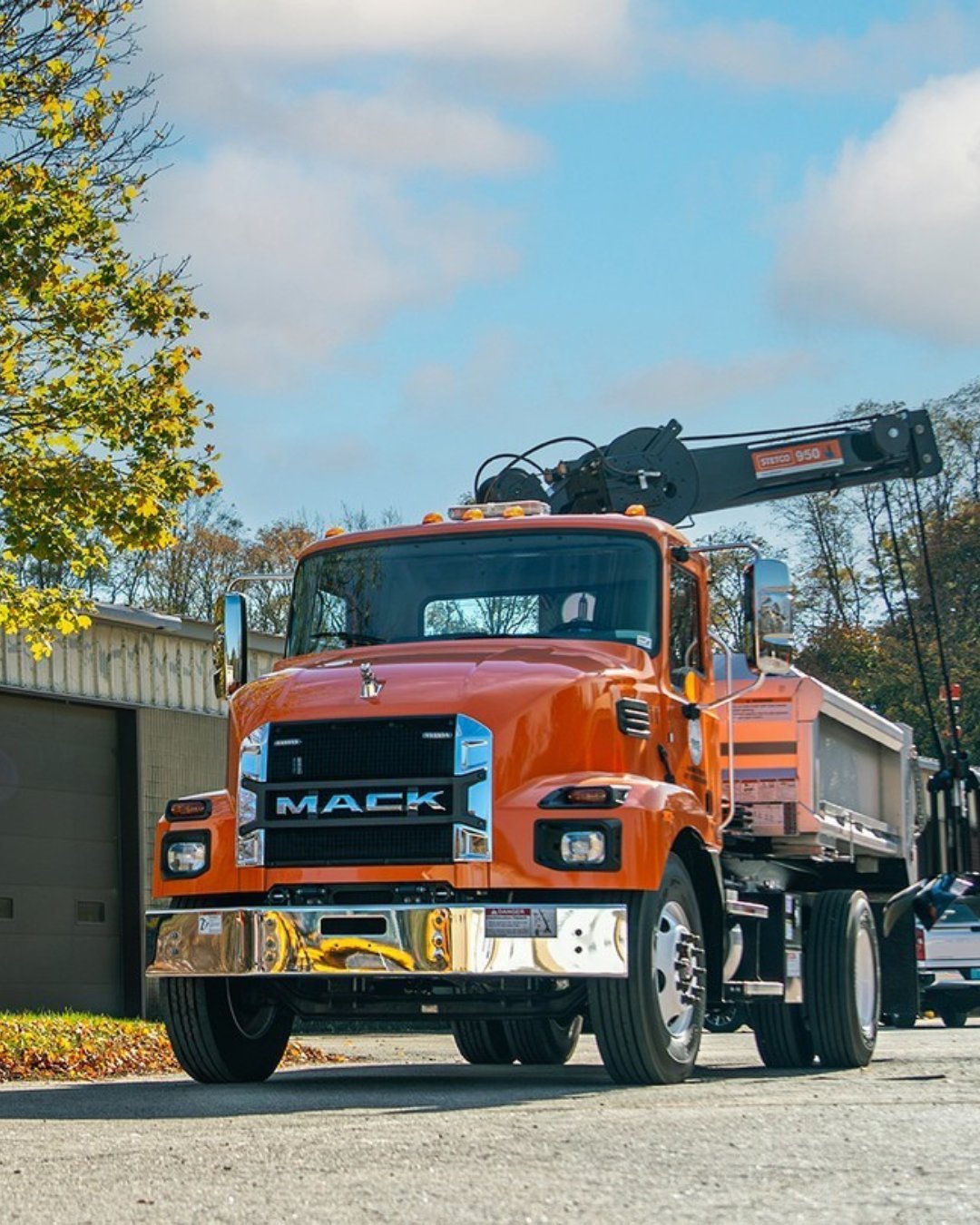 Lastwagen Mack LTL