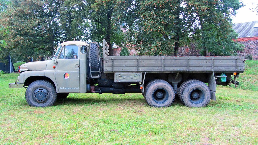 Lastwagen Tatra 148