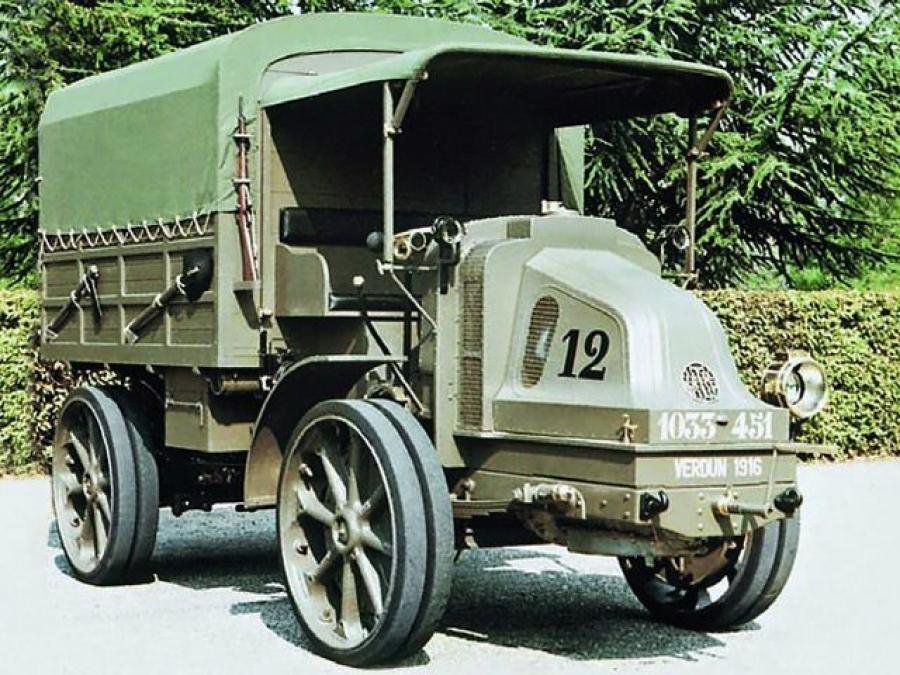 Historic military vehicles Latil TAR
