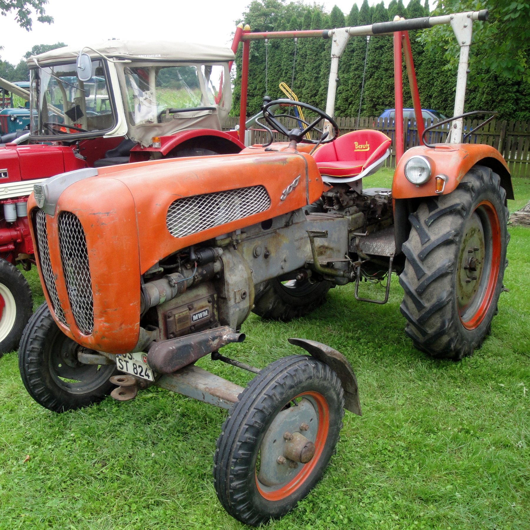 Traktor Bautz 300