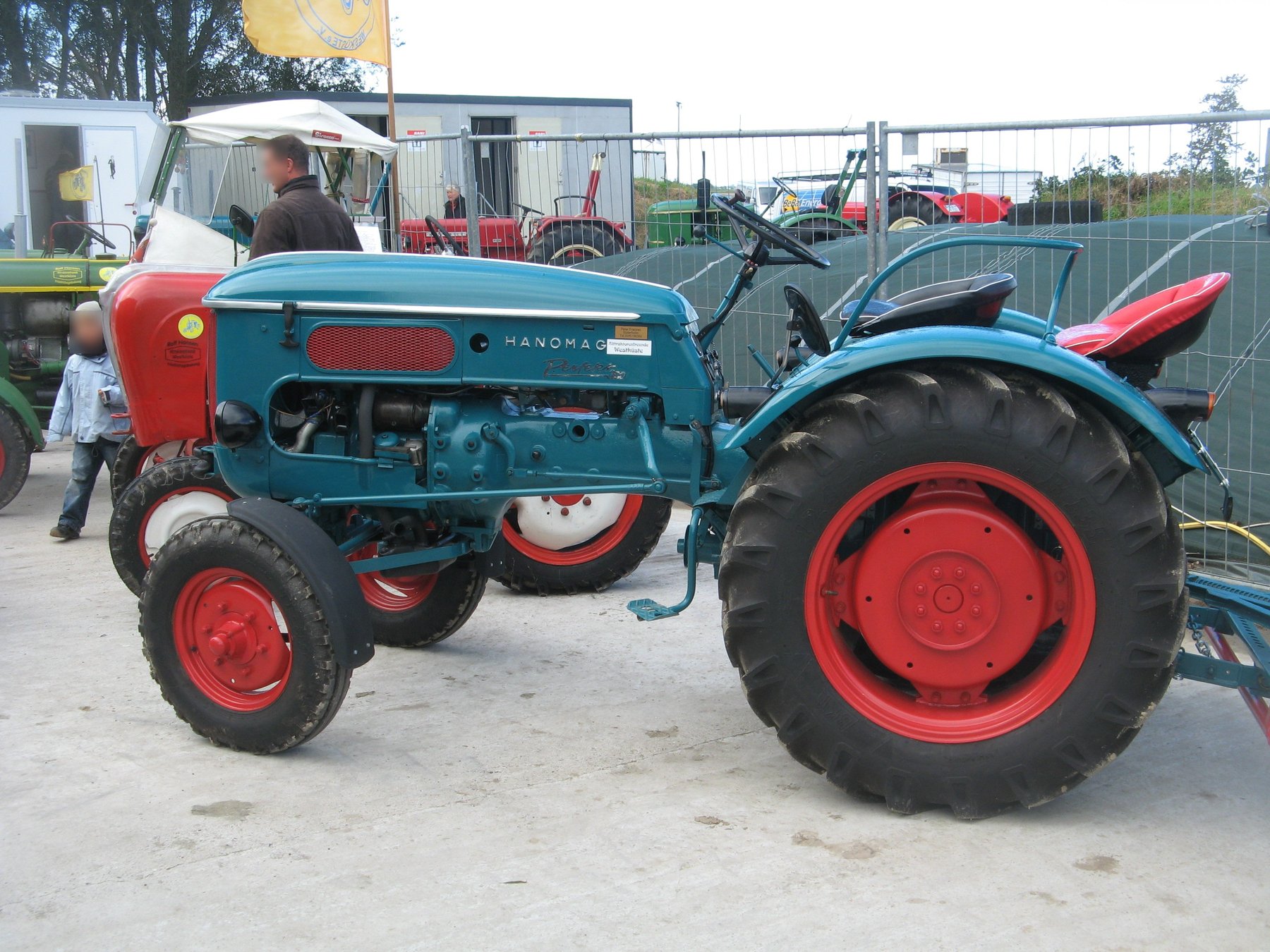 Tractor Hanomag Perfekt 300