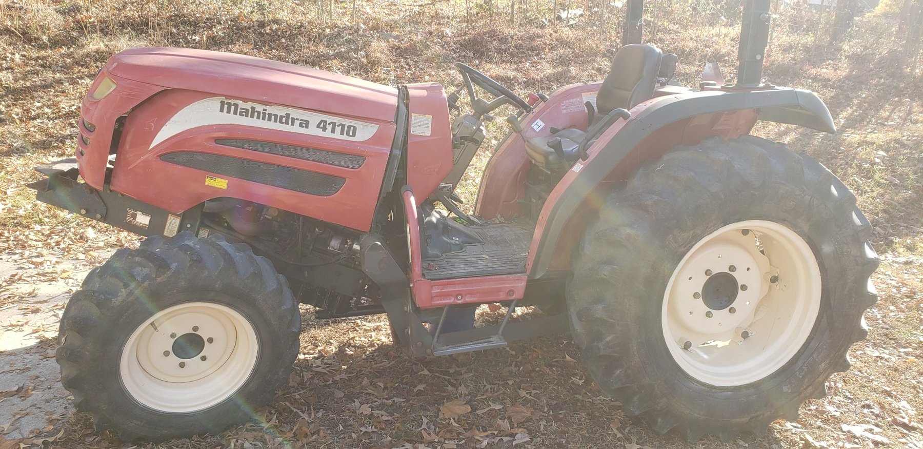 Tractor Mahindra 4110