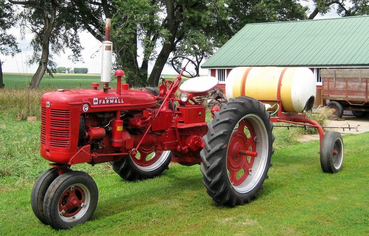 Tractor International Harvester SUPER-C