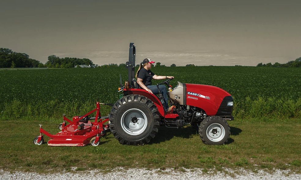 Traktor Case IH Farmall 35A 4WD
