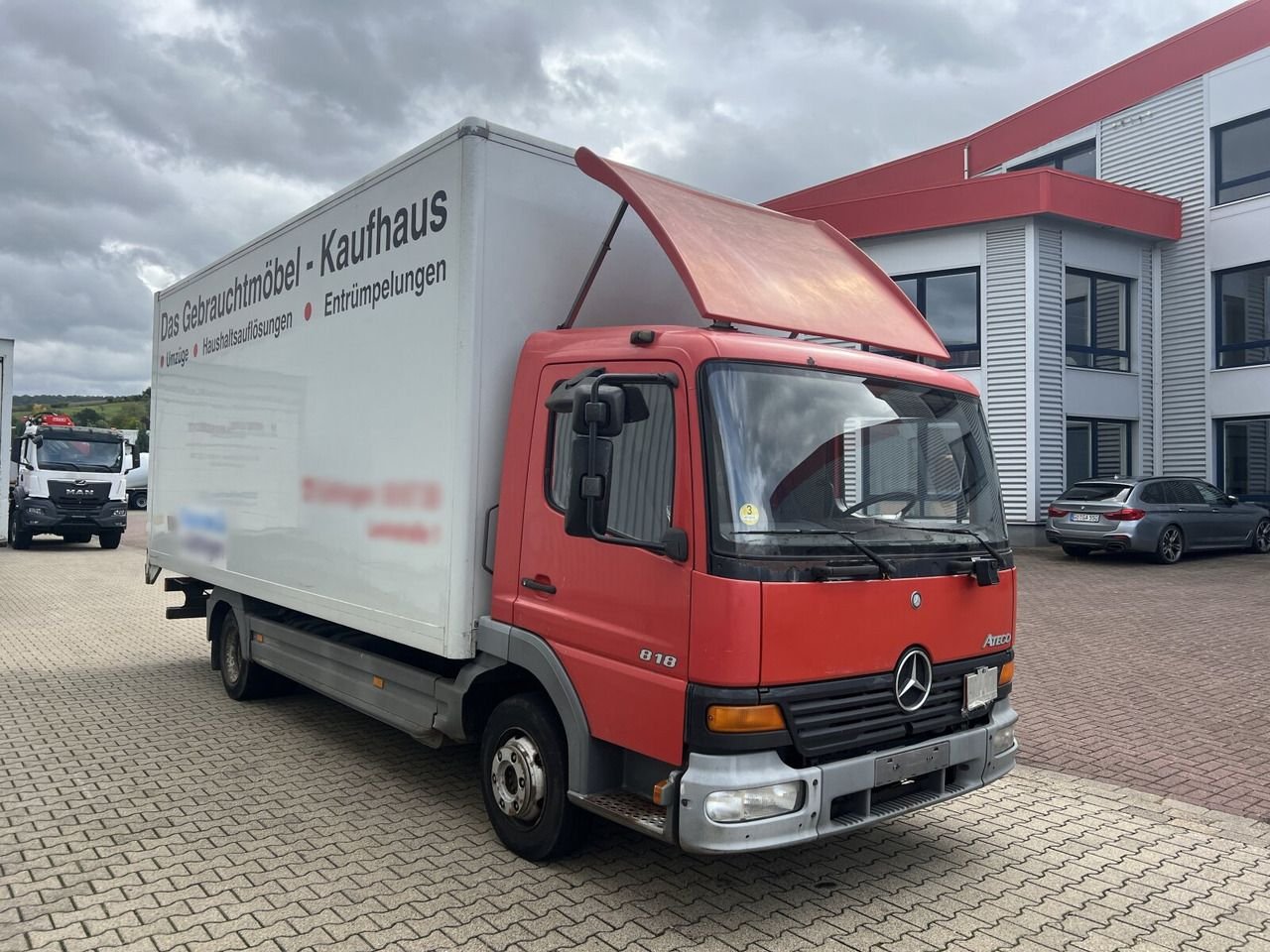 Truck Mercedes Benz 818 4X2 4220