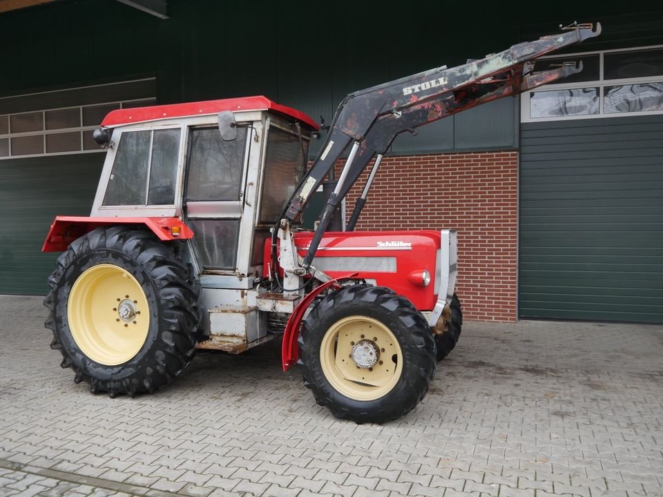 Traktor Schlüter Compact 850 V