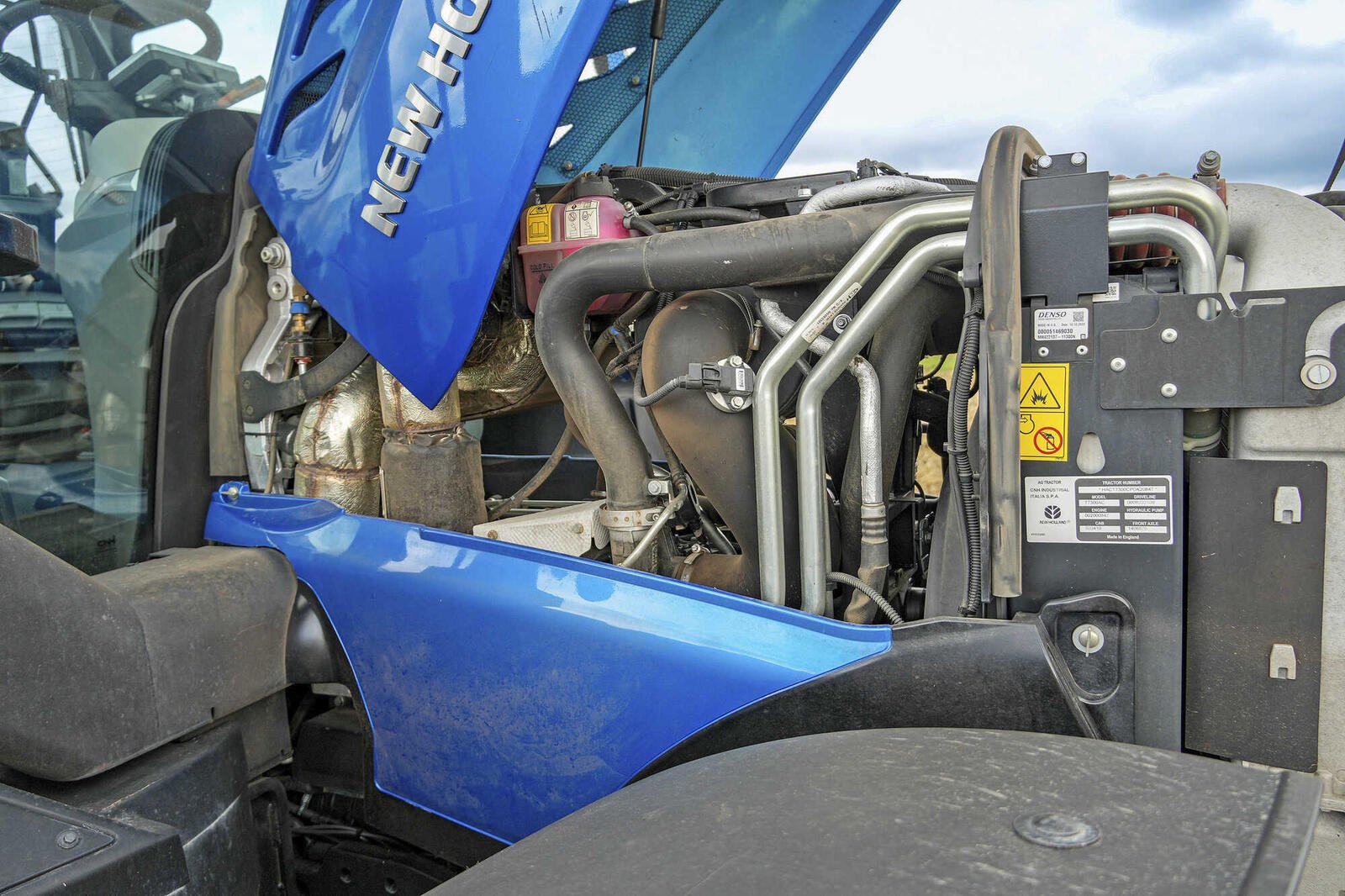 Heavy-duty on-road engines Agility Powertrain Systems 6.0L 2V CNG