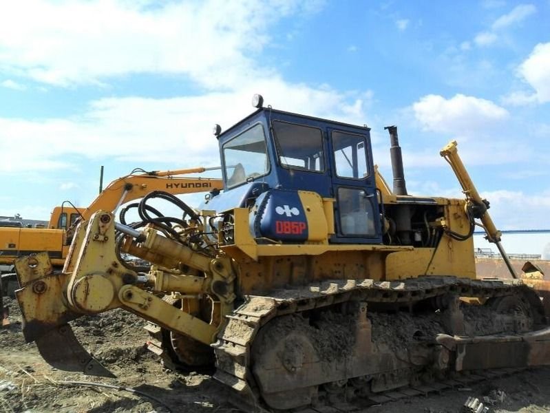 Komatsu D85P-21