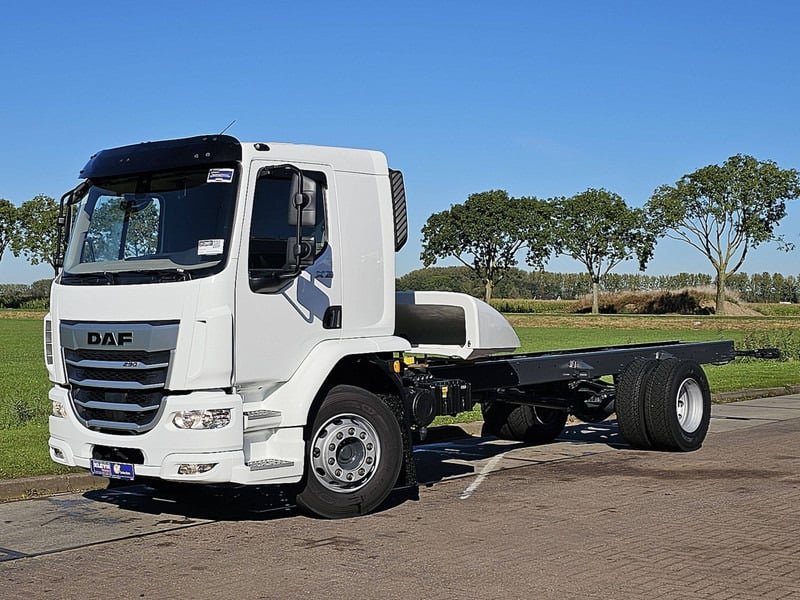 Truck DAF XB 230 FA