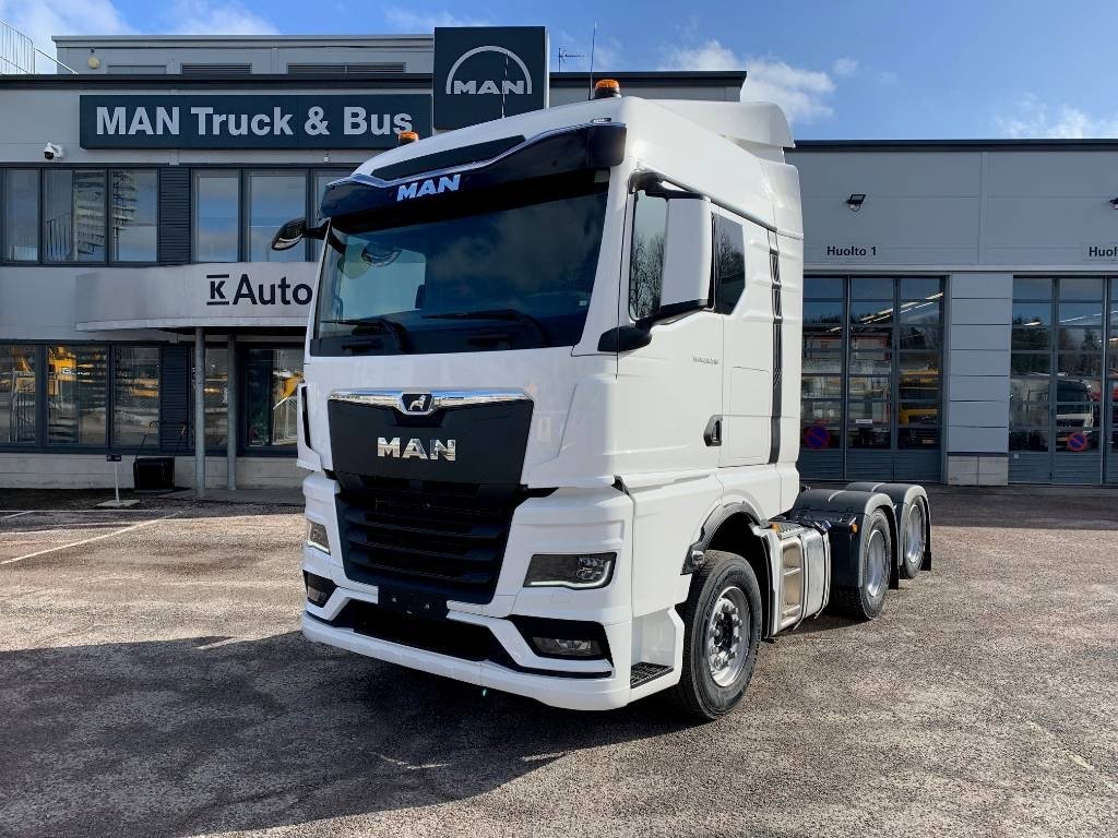 Truck MAN TGX 28.510 6x2=2 BL CH