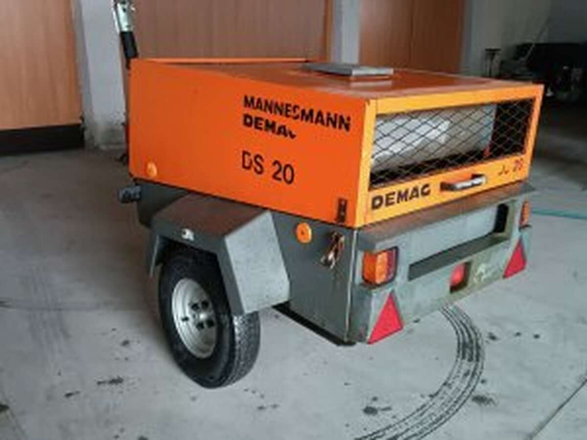 Anhänger MANNESMANN DEMAG DLT 0701
