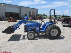 New Holland (CNH) Workmaster™ 35