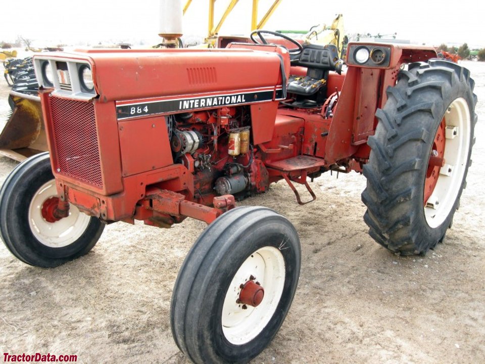 Tractor International Harvester 884